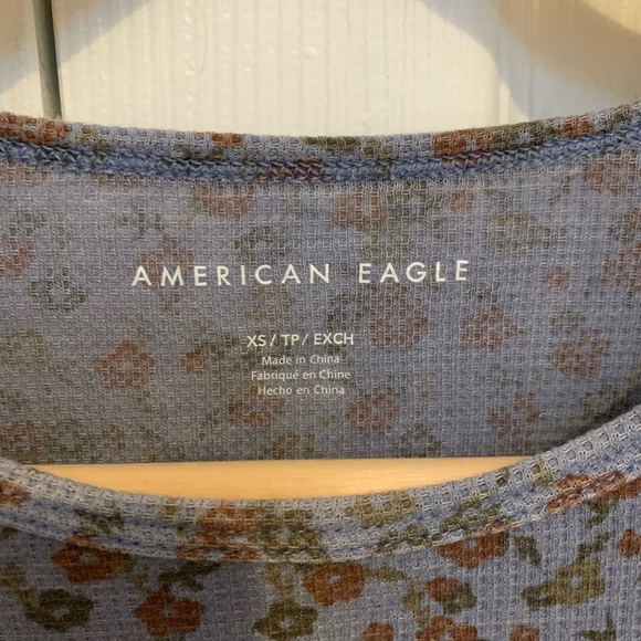 American Eagle ruffle cut waffle tee - Picture 5 of 5